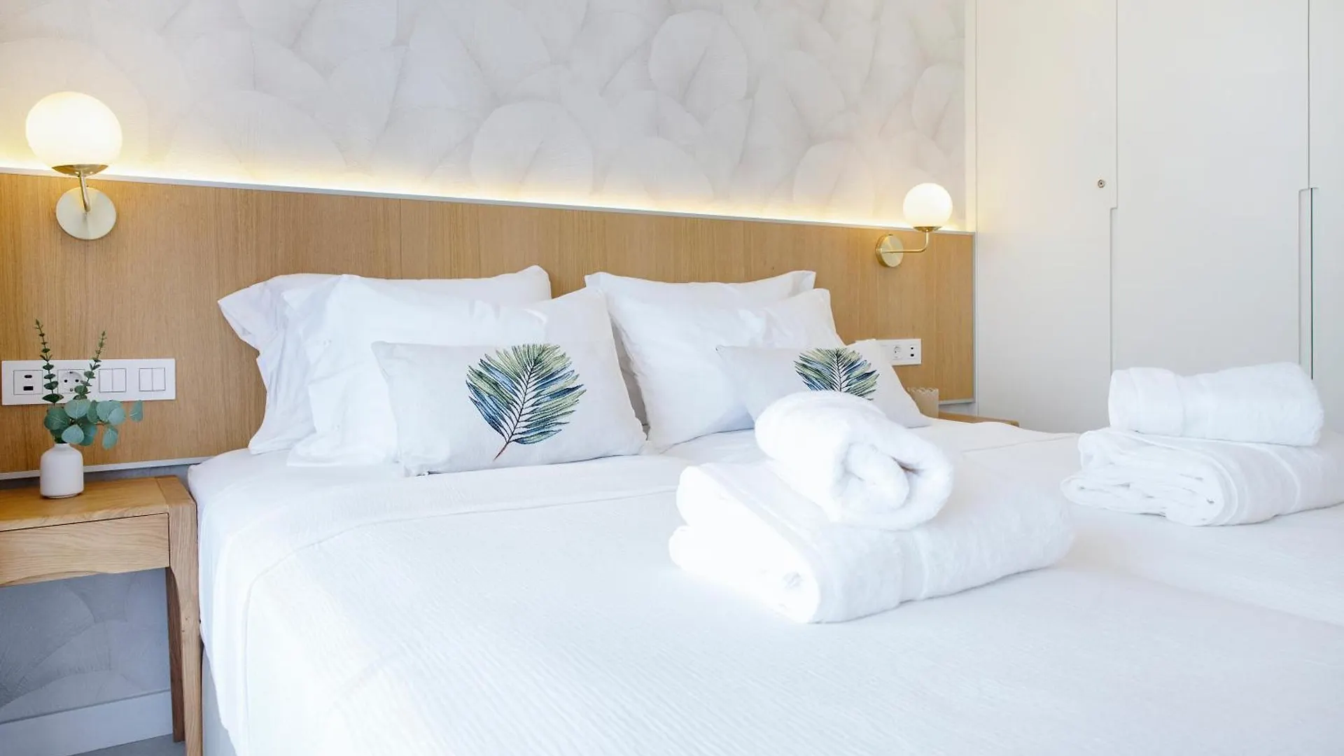 Tms Veramar Apart Hotel,Beachfront,Pool&Parking Los Cristianos  Daire