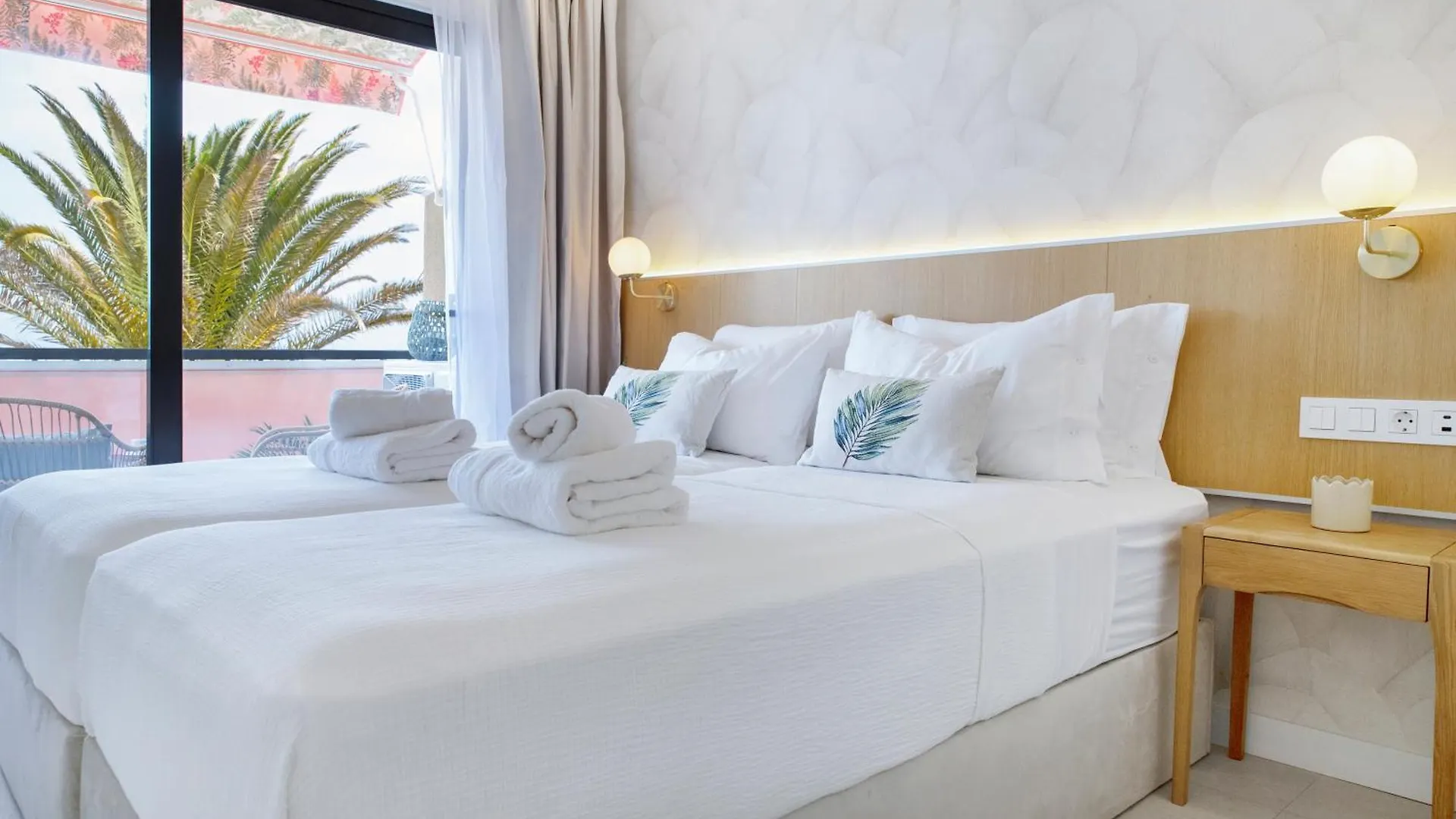 Daire Tms Veramar Apart Hotel,Beachfront,Pool&Parking Los Cristianos  İspanya