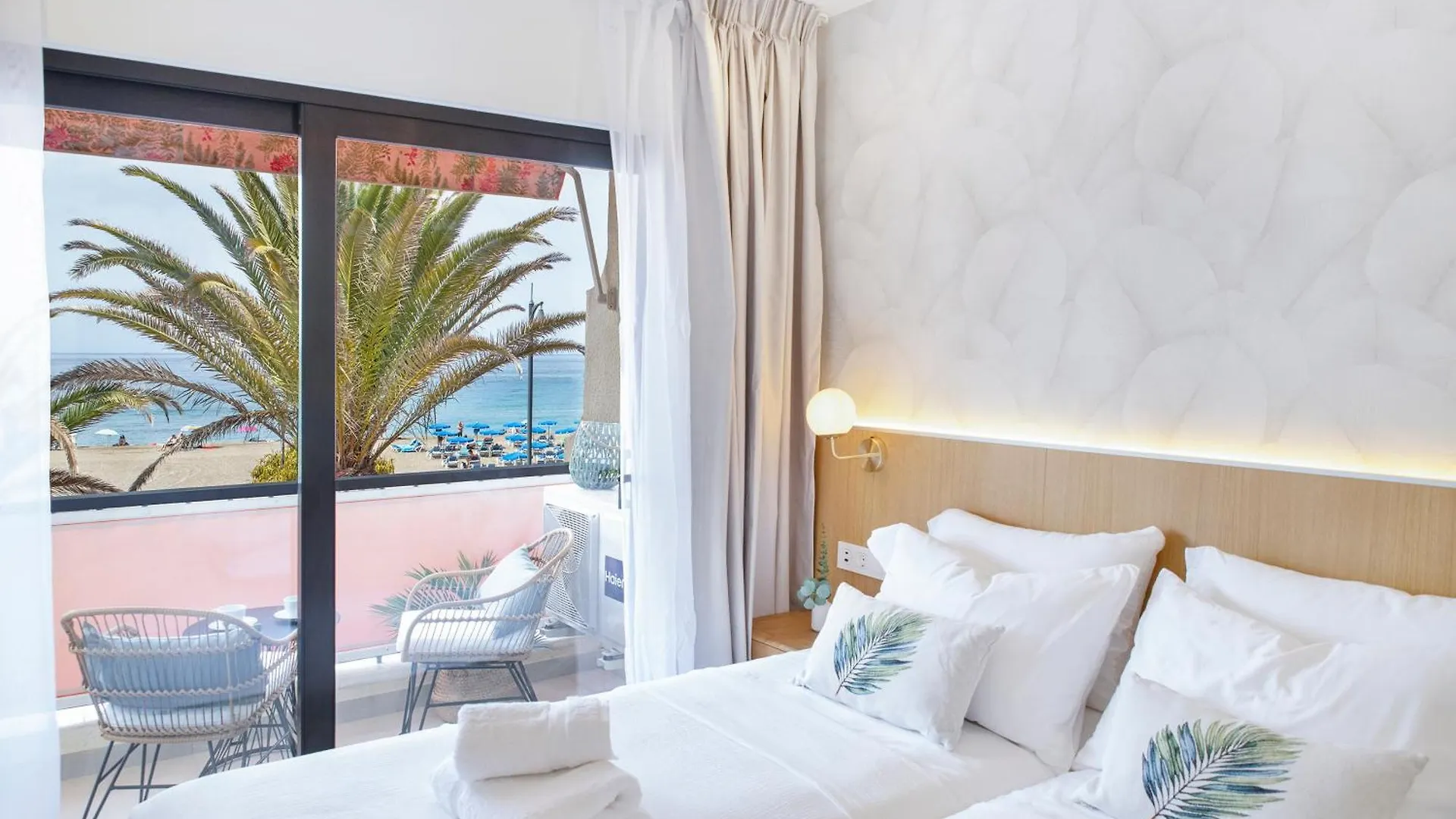 Tms Veramar Apart Hotel,Beachfront,Pool&Parking Los Cristianos  Daire