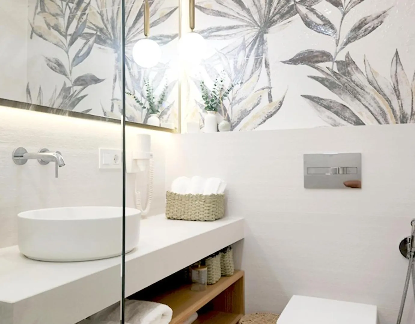 Tms Veramar Apart Hotel,Beachfront,Pool&Parking Los Cristianos  İspanya