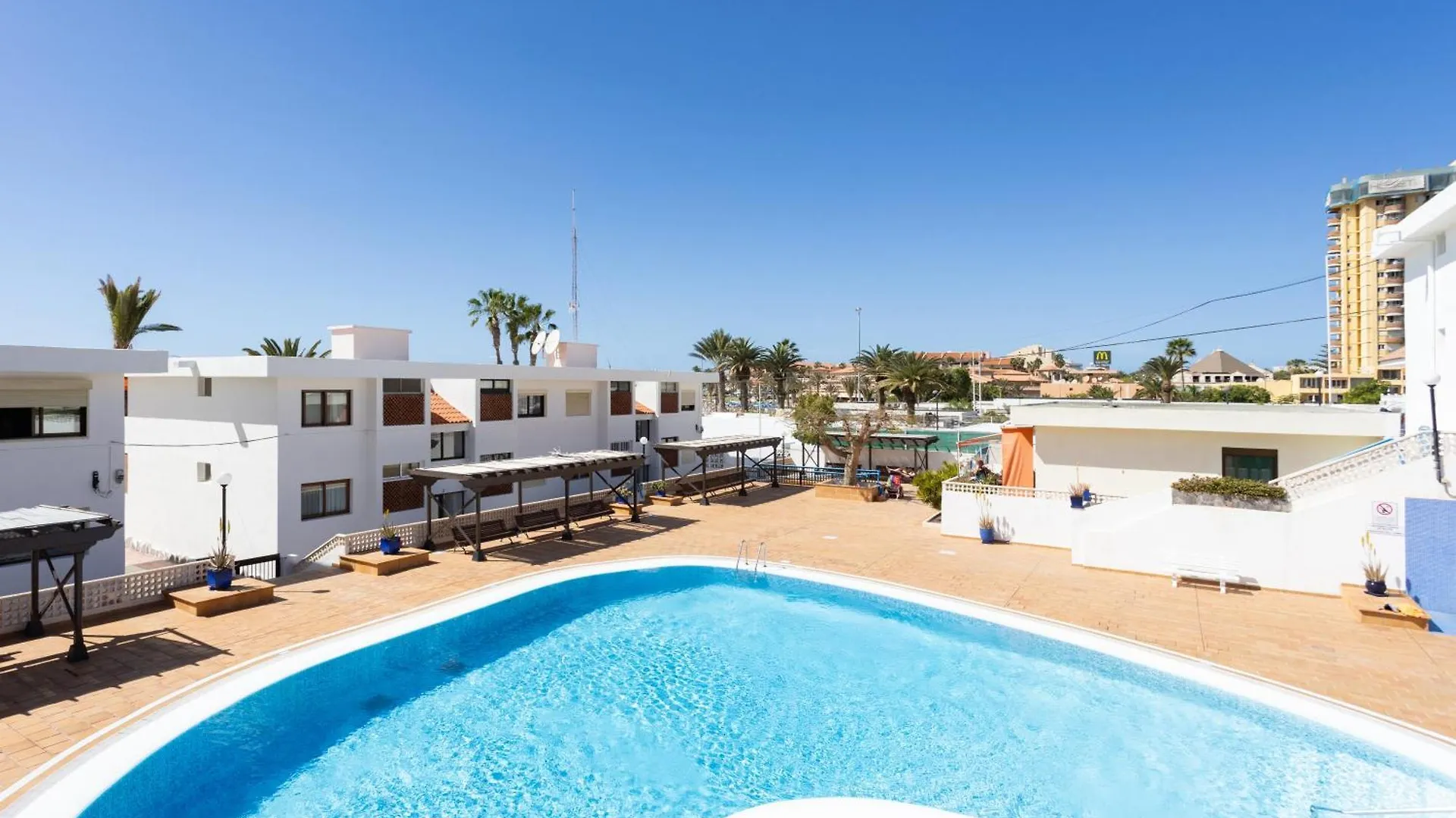 Tms Veramar Apart Hotel,Beachfront,Pool&Parking Los Cristianos  Daire